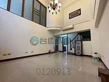 五甲鳳頂商圈稀有氣派挑高透天雙車墅