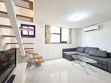 新光雅筑｜正市心樓中樓附車位《巨城商圈機能強大》