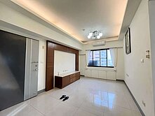 新楠家樂福旁 三面採光 兩房平移車位 永久棟距	