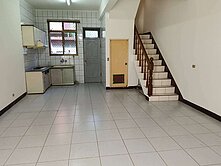 龍潭市區交流道旁美透天別墅