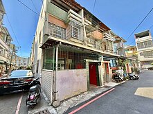 🔥鳳山國中邊間透天可改車庫🔥