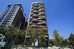 高大特區｜綠意河岸景觀｜高樓層｜雙主臥大平車❗️