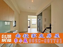 市區全新多車位電梯墅 多車位、近學區、邊間電梯別墅