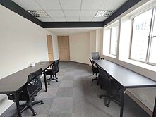 松江路三角窗辦公大樓