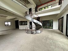 專任 稀有釋出！金山街大面寬透天豪墅