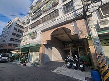 大里區富邑名園裝修三房附坡道機械車位