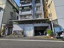 建工商圈 面寬7.8米公寓1樓4房