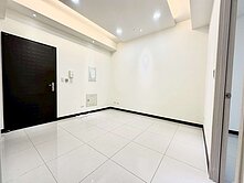 博愛香榭燙金門牌優質兩房			 			