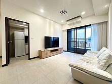 捷運南屯站佳泰大方｜中低樓層也有視野｜２房平面車位