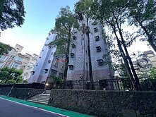 美麗華庭院一樓大戶雙車位