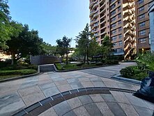 南崁合雄星晴天稀有大四房雙車位1F店住