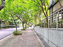 專任【圓璽冠軍品元】近看山景遠眺101電梯三房車位