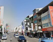 正中興路二段新郵局旁燙金店面加住家