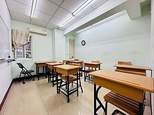 東山學府【合法補習班】三角窗住店