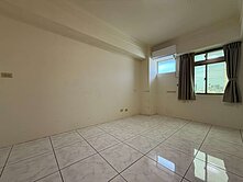 近巨城ღ【官邸NO2】湳雅商圈兩房+車位