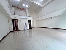 大面寬三角窗平面車位建滿大空約36坪!!雙衛浴!!