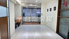 新東街3房,生活機能佳,實用空間,成交有驚喜