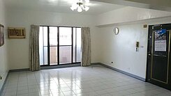 亞灣｜家樂福旁【光華國宅】大三房