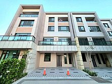 沙鹿北勢商圈｜7米大面寬孝親併排雙車別墅💎翊諺