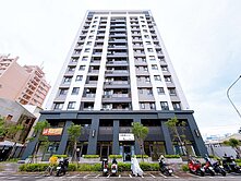 仁德交流道旁~和謙收租中微創店面1+2樓