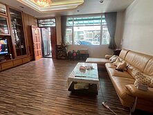 宜市東區美裝潢透天別墅