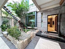 ４車位電梯豪墅｜６房四大套房｜近廍子公園、網球中心