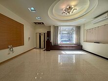 賀岡前院停車別墅