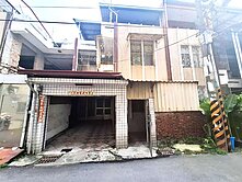 近捷運黃金地段精緻日式造型透天車墅