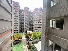 經國新城中樓層平車美3房