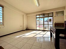 震後正德芳南路邊間大透店~大建坪94坪