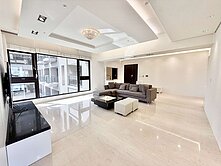 文心森林公園精銳海德一號邊間高樓使用79坪雙平車