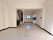 逸瑄秀VR🌟承辦#新社怡朗朗全新朝南四房別墅