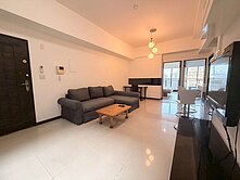 東區世界帝標｜稀有景觀兩房平面車位