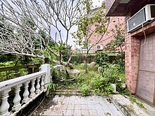 新店 安坑 周姐選好 房  彩蝶邊間遠景車庫別墅