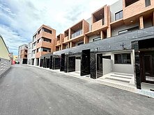 台南安定近台積電孝親五套房全新車墅