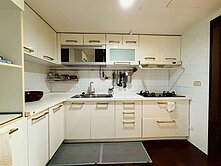 東區仁和商圈近副都心大三房+平面車位