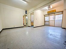 錯過可惜🔥國興社區電梯三房🔥屋主誠售歡迎看屋!