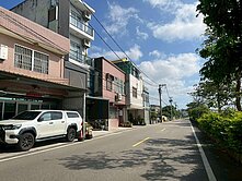 竹香北面水岸前後臨路透天室內車庫