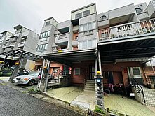 💙核心商圈｜真愛透天｜前院停車💙