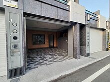 專任近員林市區商圈五大房全新未住臨路別墅