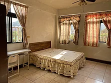 八里左岸收租2黃金店面6套房雙拼透天