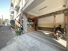 🏡 空港+全新整修公寓1樓+大面寬門口停車