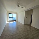 潭子6962 全新三房平車