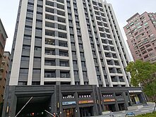 南崁國中美2房車