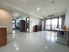 新楠家樂福邊間採光4房+平車