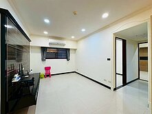 泰山1298萬💖裝潢海德堡附車位💖住商黃媮琦