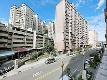 皇城帝寶！單價最低三房平車！近水湳市場、捷運站！