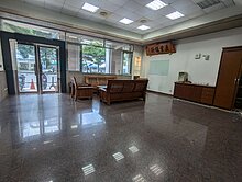 博愛路三角窗店面1+2樓3樓住家