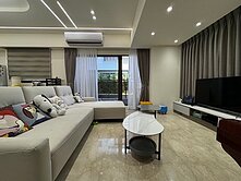 誠售出價就談❗️ 單元二🔥南屯富人區精裝電梯別墅