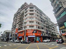 竹東長春路熱鬧市區富貴天下電梯華廈